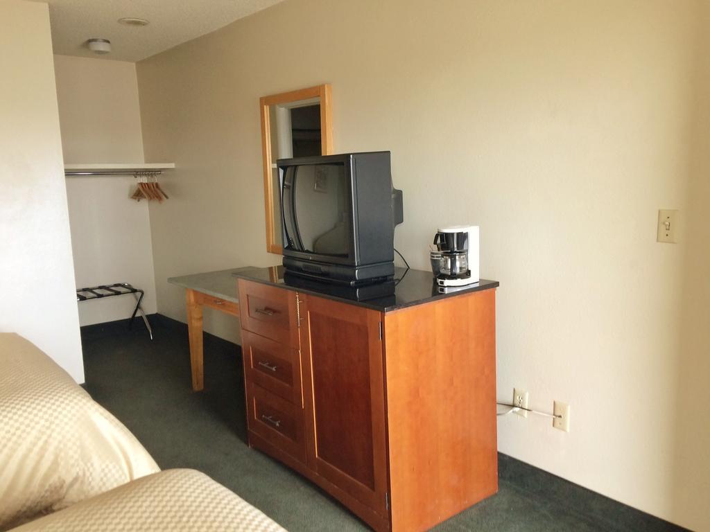 Rodeway Inn & Suites Battle Mountain Extérieur photo