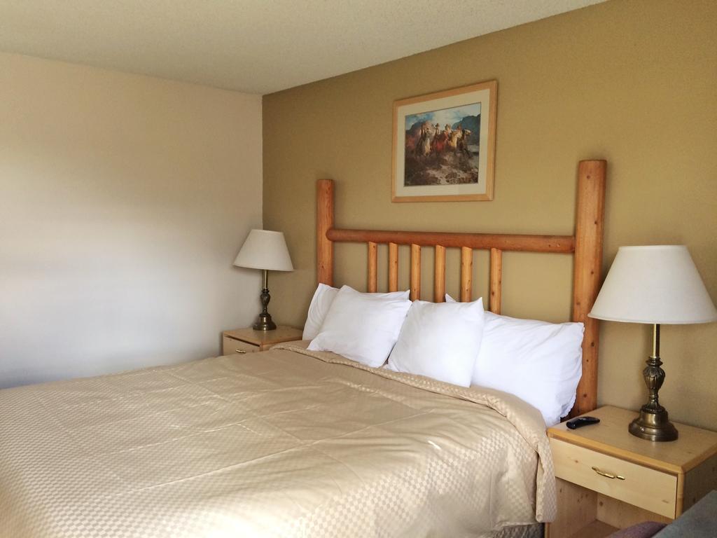 Rodeway Inn & Suites Battle Mountain Extérieur photo